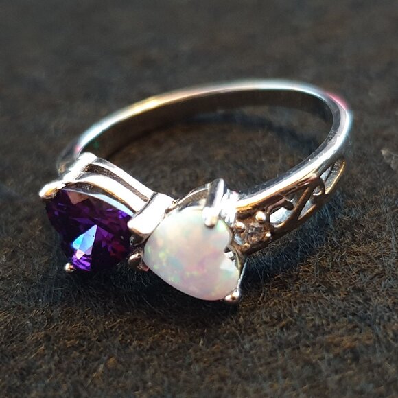 Lovely 925 Sterling Silver Heart-Shaped Lab-Created Opal & Amethyst Ring - Picture 4 of 11